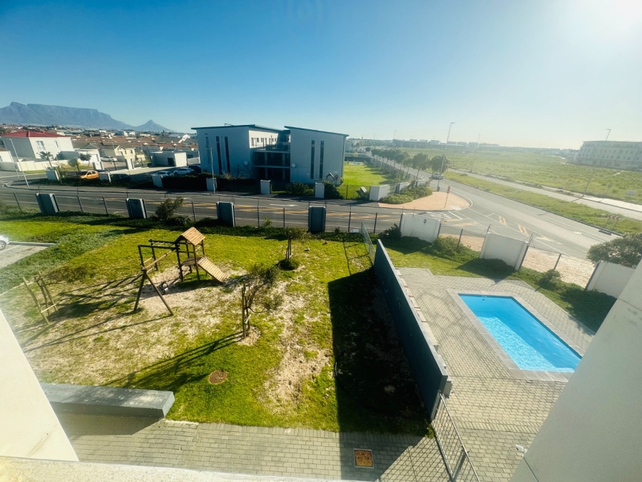 2 Bedroom Property for Sale in Parklands Western Cape